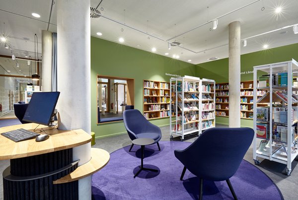 Bücherhalle Bergedorf Innenansicht