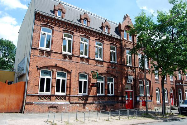 LOLA ist ein Kulturzentrum im Hamburger Osten und ist seit 1992 der kulturelle Treffpunkt in Bergedorf und Umgebung. 