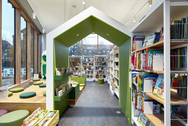 Bücherhalle Bergedorf Innenansicht